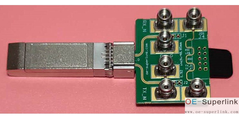 SFP112 HCB 同軸連接器垂直安裝版